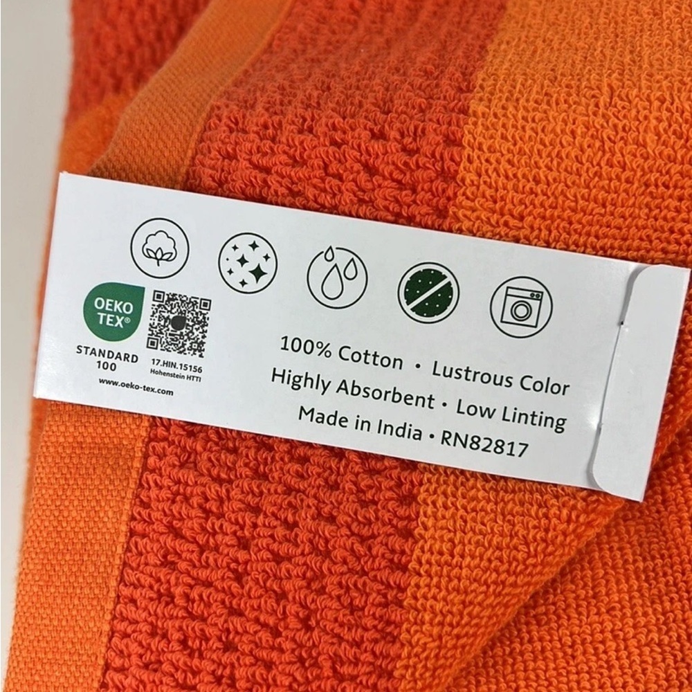 Lacoste ~ Orange Bath Towel 100% Cotton 30"x52" Big Crocodile Logo NWT&Beautiful - Picture 5 of 7